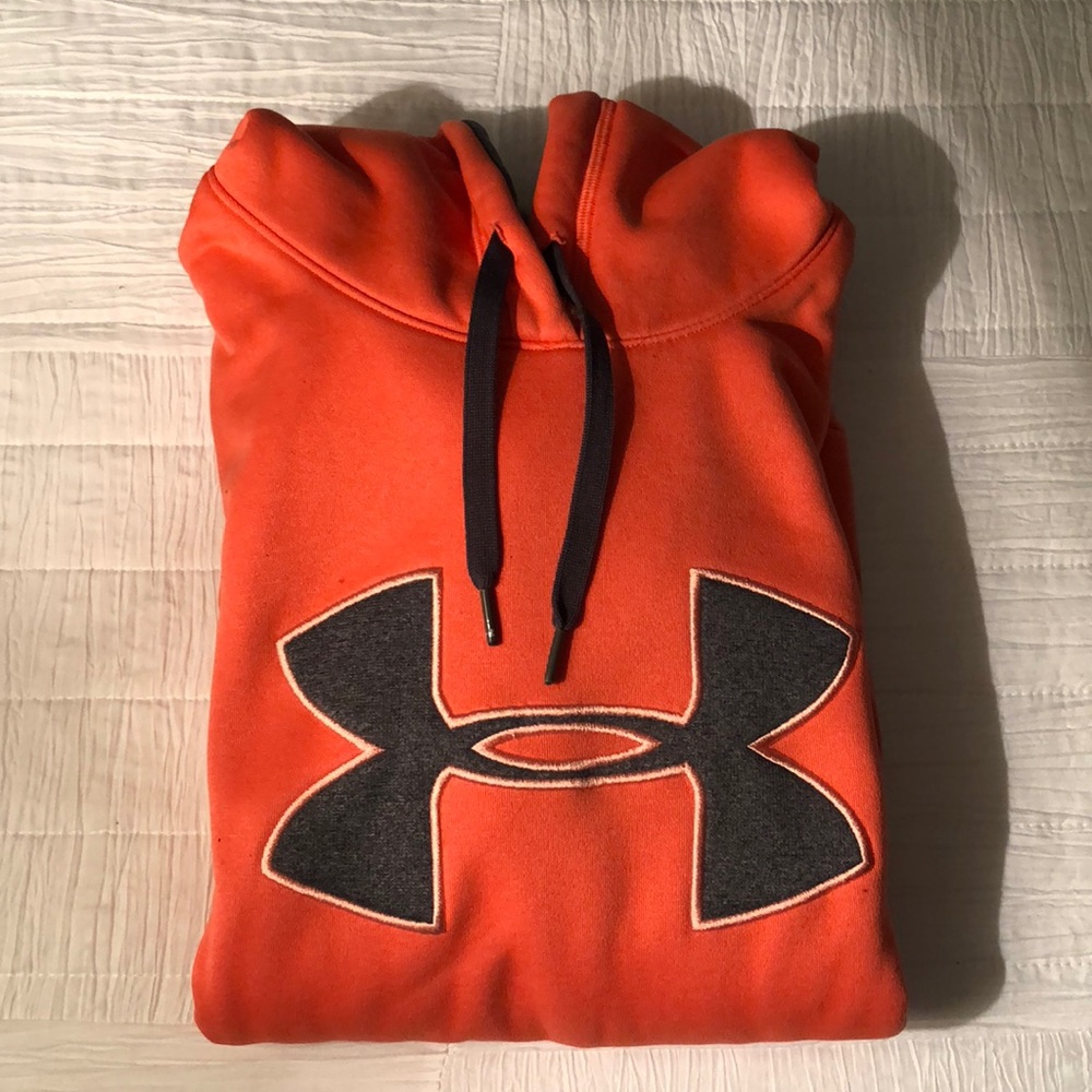 Under Armour Sweatshirt